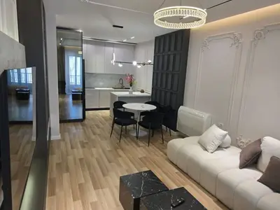 Apartament 2+1 me qera në Unaza e Re, Tiranë, 117 m². Foto 2 nga 12