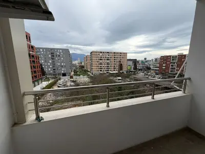 Appartamento 2+2 in affitto a Don Bosko, Tirana, 100 m². Foto 8 di 12