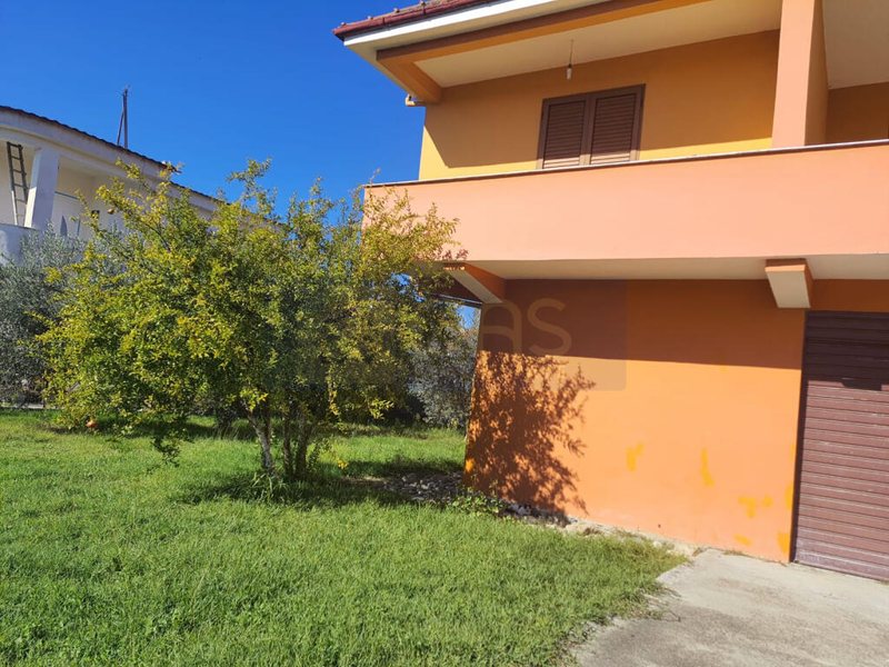 House for rent in Kamez, Kamez, Kamëz, 122 m²