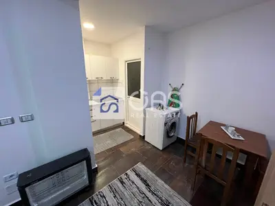 Apartament me qera në Qsut, Tiranë, 45 m². Foto 2 nga 7