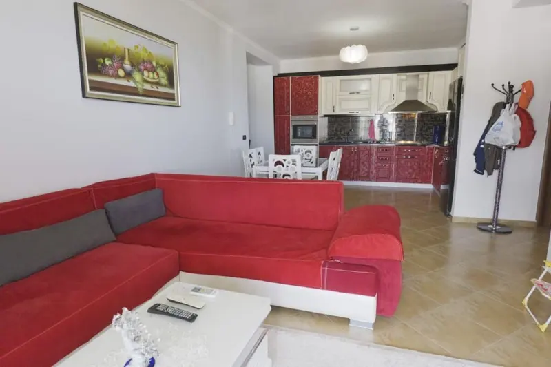 Appartamento 2+1 in vendita a Rruga Dhimitër Konomi, Valona, 104 m²