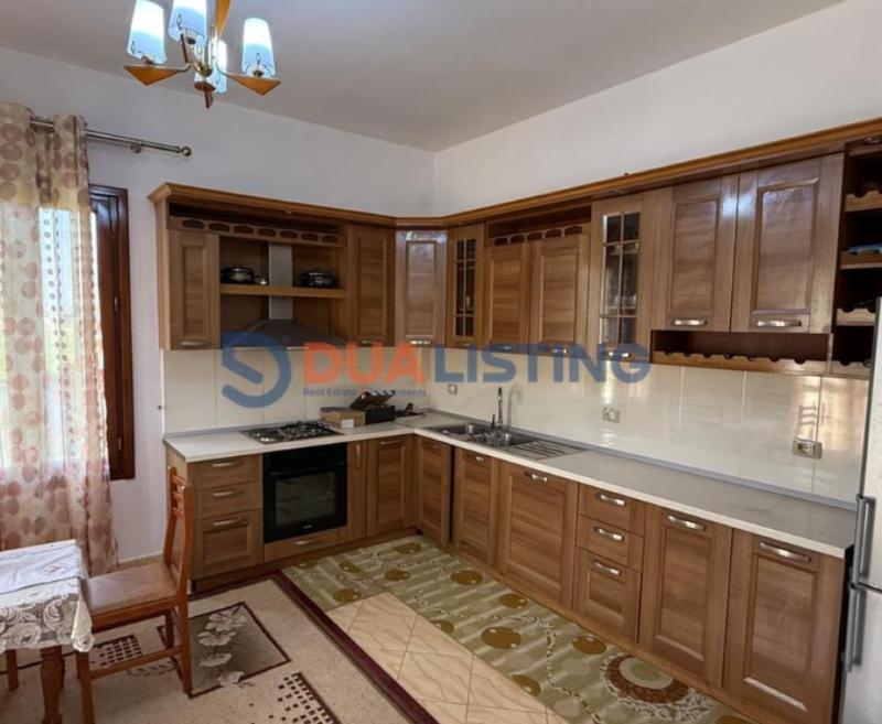 Villa in affitto a Tirana, 3.190 m²