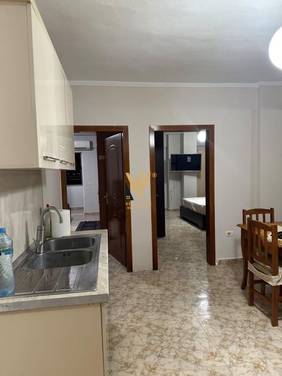 Apartament 2+1 me qera në Laprakë, Tiranë, 120 m². Foto 2 nga 3