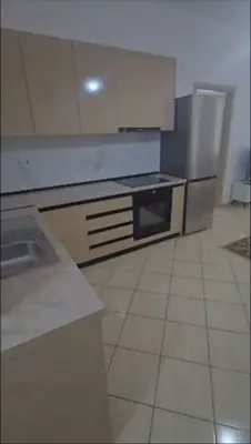 Appartamento 1+1 in affitto a Kristal Center, Tirana, 75 m². Foto 2 di 9