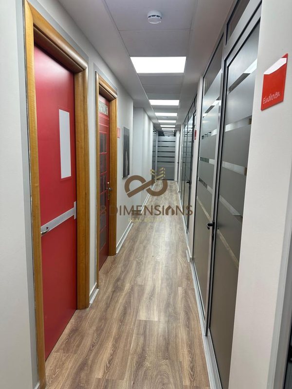 Ufficio in affitto a Blloku, Tirana, 450 m². Foto 3 di 3