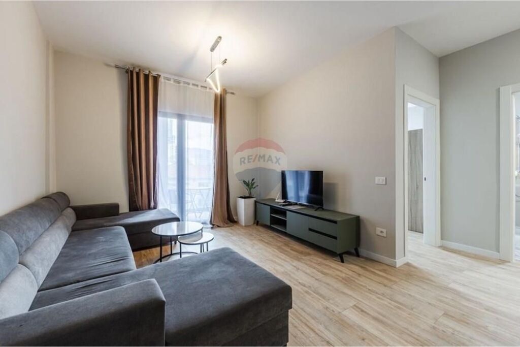 Apartment for rent in Rruga e Kavajës, Tirana, 70 m²