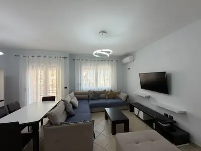 Appartamento 2+1 in affitto a 9 Katëshet, Tirana, 103 m². Foto 1 di 9