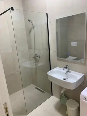Appartamento 1+1 in affitto a Jordan Misja, Tirana, 70 m². Foto 2 di 8
