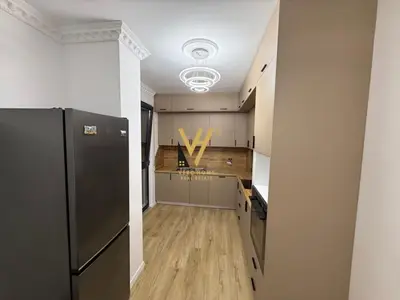 Apartament 2+1 me qera në Sheshi Shqiponja, Tiranë, 105 m². Foto 2 nga 6