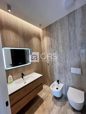 Apartament 2+1 me qera në Komuna e Parisit, Tiranë, 95 m². Foto 11 nga 11
