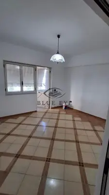 Appartamento 2+1 in affitto a Markata Fruta Perimeve & Bylmet, Durazzo, 87 m². Foto 1 di 7