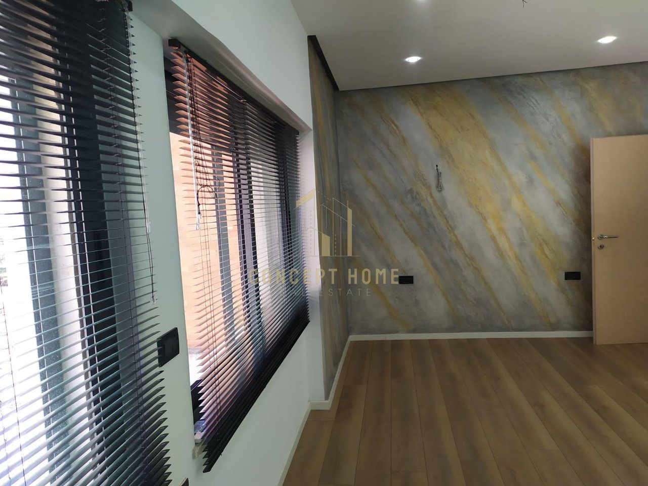 Commercial space for rent in Blloku, Tirana, 80 m². Photo 2 of 2