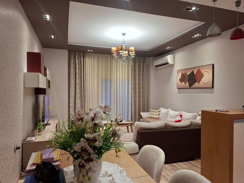 Apartament 3+1 në shitje në Rruga Kodra e Shtufit, Gjirokastër, 140 m². Foto 4 nga 5