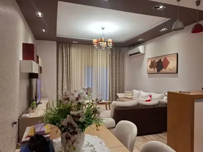 Appartamento 3+1 in vendita a Rruga Kodra e Shtufit, Argirocastro, 140 m². Foto 4 di 5