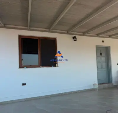 Appartamento 1+1 in affitto a Babrru, Tirana, 70 m². Foto 3 di 4