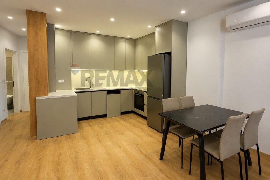 Apartment for rent in Rruga Dritan Hoxha, Tirana, 78 m². Photo 1 of 3