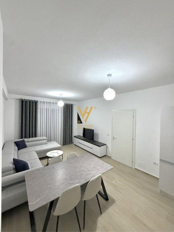 Apartament 2+1 me qera në Oasis Residence, Tiranë, 105 m²