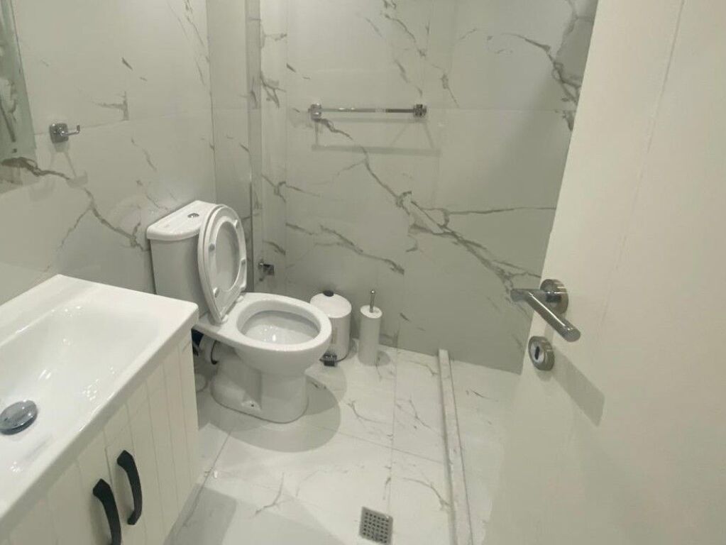 Apartment 1+1 for rent in Kodra e Priftit, Tirana, 67 m². Photo 3 of 3