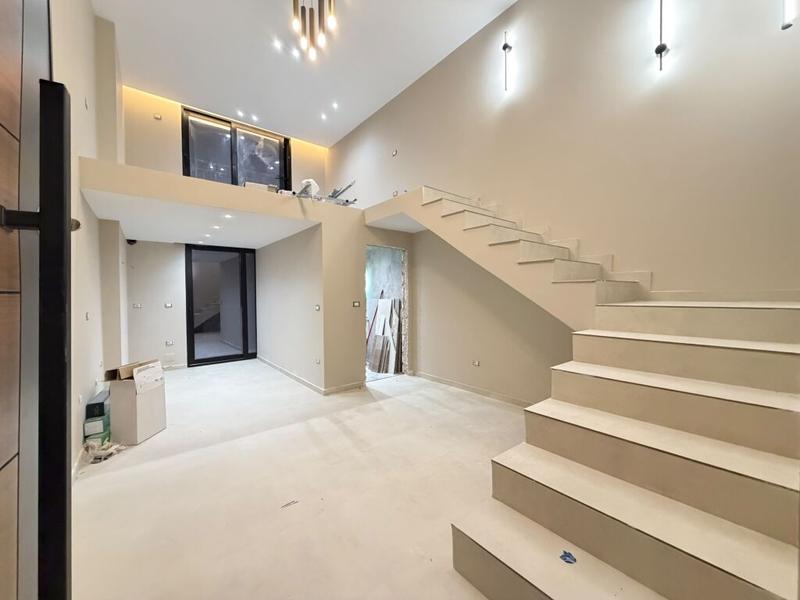 Duplex 1+1 in vendita a Rruga Pelivan Leskaj, Valona, 55 m²