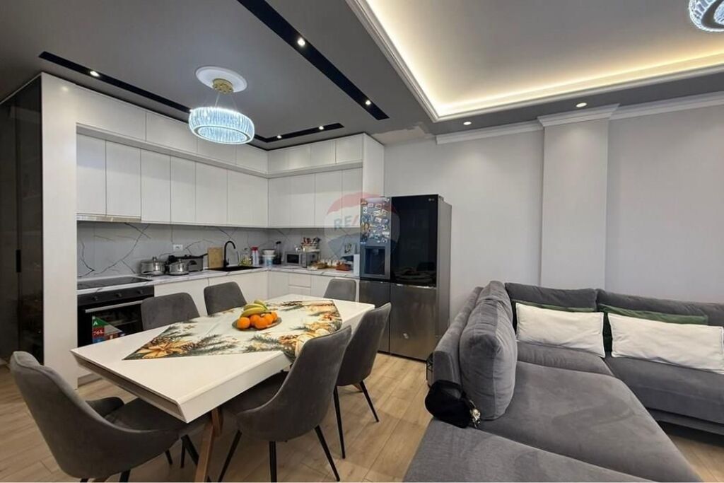 Apartament 3+1 në shitje në Kopshti Zoologjik, Tiranë, 140 m². Foto 3 nga 3