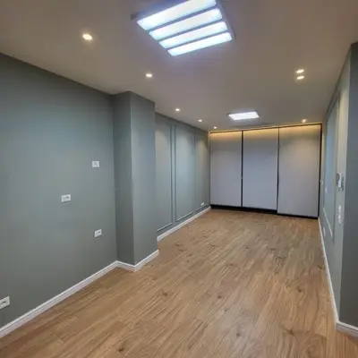 Zyrë me qera në Lake View Residences, Tiranë, 106 m². Foto 5 nga 5
