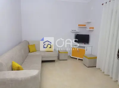 Apartament 2+1 me qera në Porcelan, Tiranë, 80 m². Foto 2 nga 8