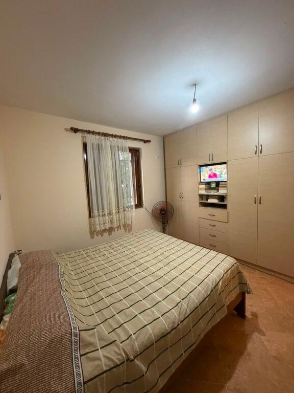 Shtëpi private në shitje në Rruga 40 Shenjtorët, Sarandë, 250 m². Foto 8 nga 10