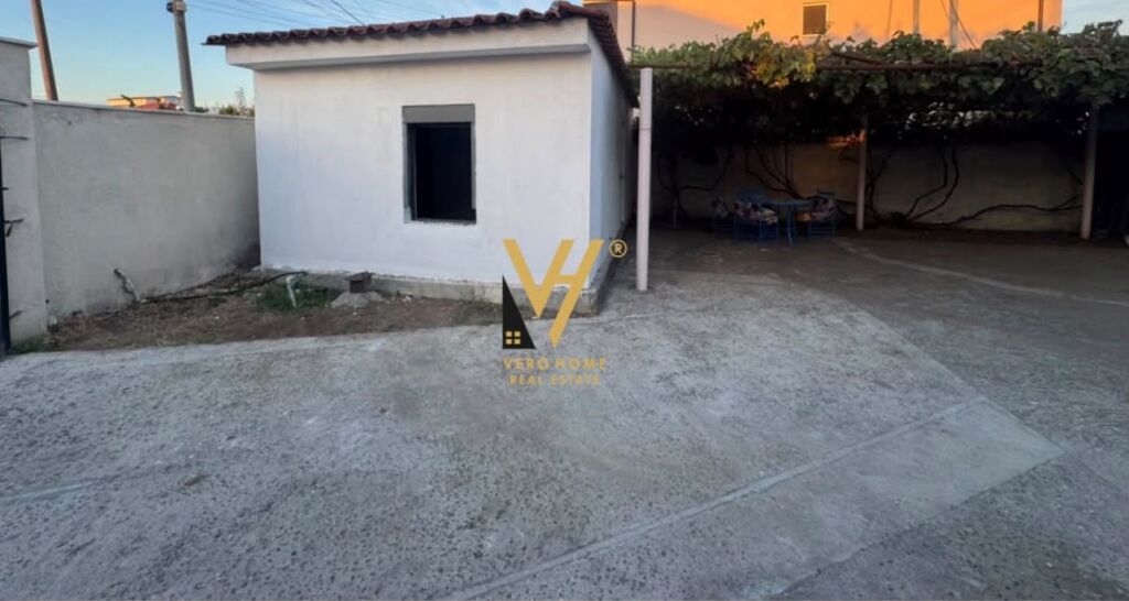 Shtëpi private në shitje në Kamëz, 601 m². Foto 2 nga 3