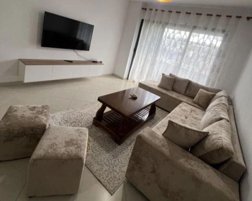Apartament 2+1 me qera në Astir, Tiranë, 92 m². Foto 2 nga 3