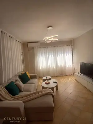 Apartament 2+1 me qera në Kristal Center, Tiranë, 110 m². Foto 9 nga 10