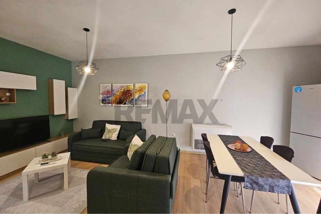 Appartamento in affitto a Rruga Teodor Keko, Tirana, 85 m². Foto 1 di 3