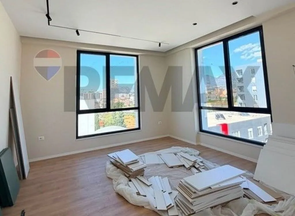 Apartament 1+1 në shitje në Jordan Misja, Tiranë, 73 m². Foto 1 nga 6
