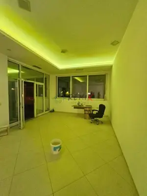 Commercial space for rent in Rruga Vellazerimi, Durrës, 250 m². Photo 2 of 9