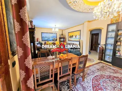 Villa in vendita a fshatin Peze e vogel, Tirana, 669 m². Foto 2 di 12