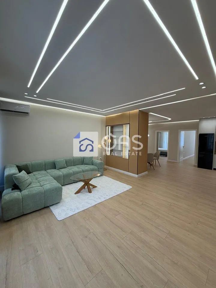 Apartament 2+1 në shitje në Yzberisht, Tiranë, 114 m². Foto 1 nga 11