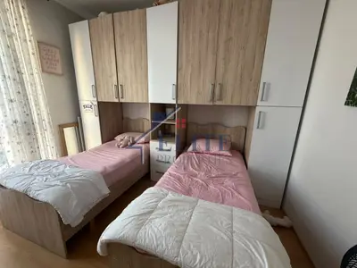 Apartament 2+1 me qera në 21 Dhjetori, Tiranë, 100 m². Foto 6 nga 12