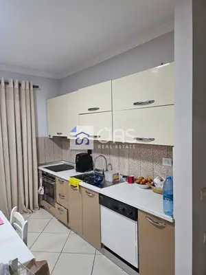 Apartament 2+1 me qera në 5 Maj, Tiranë, 98 m². Foto 3 nga 7