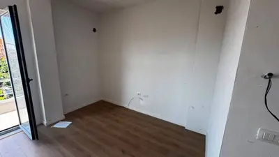 Apartament 1+1 në shitje në Bulevardi Republika, Korçë, 75 m². Foto 2 nga 8