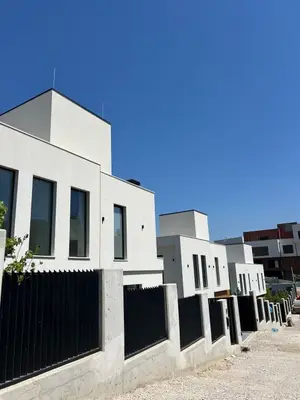 Villa for sale in Liqeni i Thatë, Tirana, 310 m². Photo 3 of 3