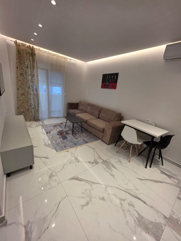 Appartamento 1+1 in affitto a Rruga Dritan Hoxha, Tirana, 75 m²