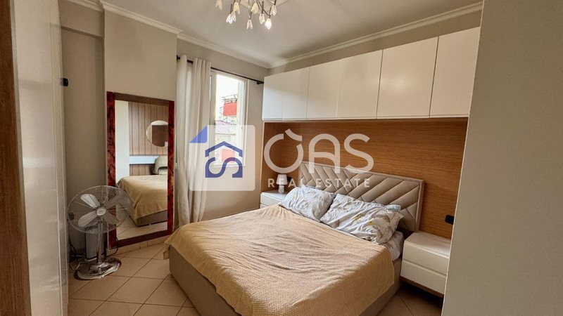 Apartament 2+1 me qera në Kodra e Diellit, Tiranë, 85 m². Foto 3 nga 6