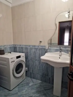 Appartamento 2+1 in affitto a Rruga e Barrikadave, Tirana, 130 m². Foto 9 di 9