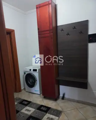 Apartament 1+1 me qera në Pallati me Shigjeta, Tiranë, 70 m². Foto 4 nga 6