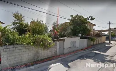Land for sale in Lushnjë, 400 m². Photo 4 of 5