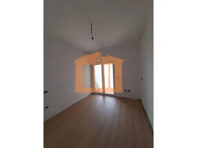 Apartment for sale in Qendër, Durrës, 400 m². Photo 10 of 10