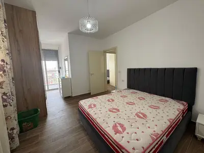 Apartament 2+1 me qera në Qendra e Formimit Profesional ish URT, Durrës, 90 m². Foto 5 nga 9