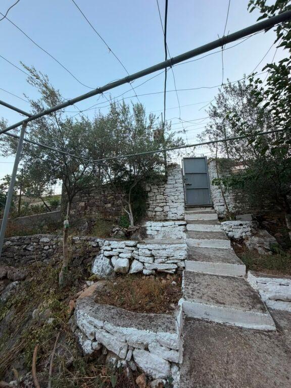 Shtëpi private në shitje në Rruga 40 Shenjtorët, Sarandë, 250 m². Foto 3 nga 10