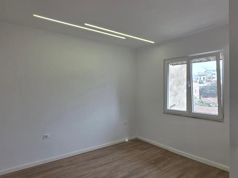 Apartament 2+1 në shitje në Rruga Bardhyl, Tiranë, 58 m²