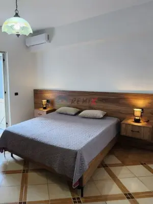 Apartament 2+1 me qera në Rruga Abaz Çelkupa, Durrës, 100 m². Foto 3 nga 12