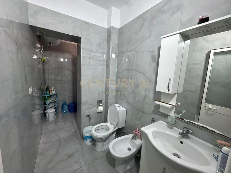 Apartament 2+1 me qera në Hipoteka, Tiranë, 92 m². Foto 6 nga 9